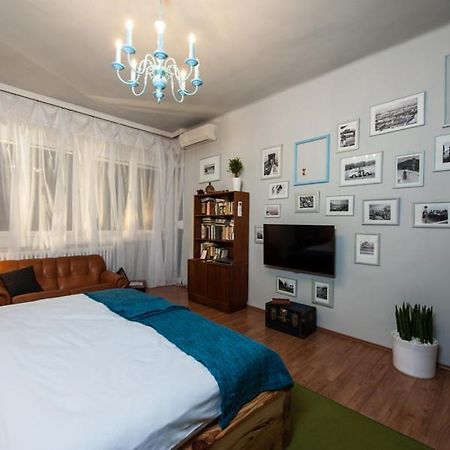 Europe Heart Apartment For 9 Budapest Esterno foto