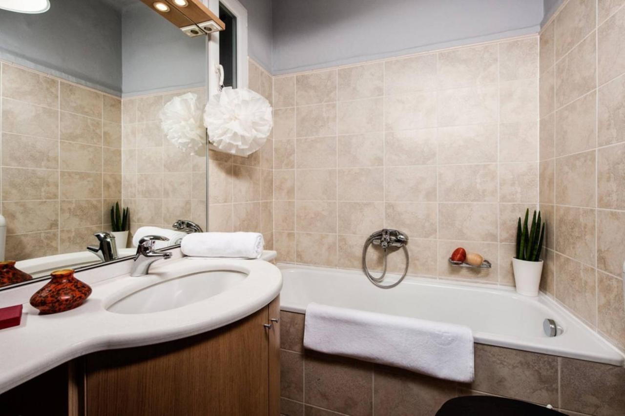 Europe Heart Apartment For 9 Budapest Esterno foto