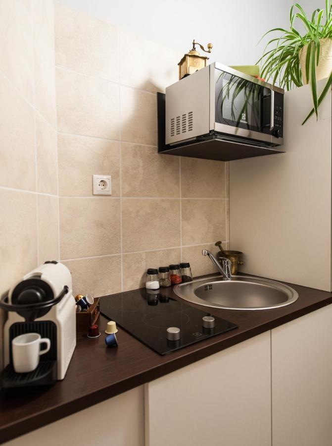 Europe Heart Apartment For 9 Budapest Esterno foto