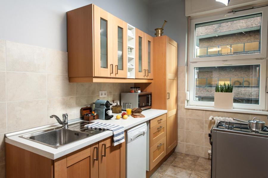 Europe Heart Apartment For 9 Budapest Esterno foto